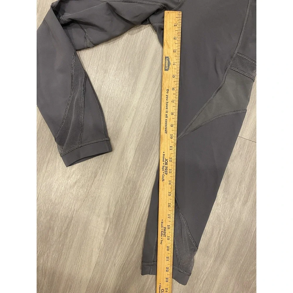 Women Gray Vented Lululemon 22.5